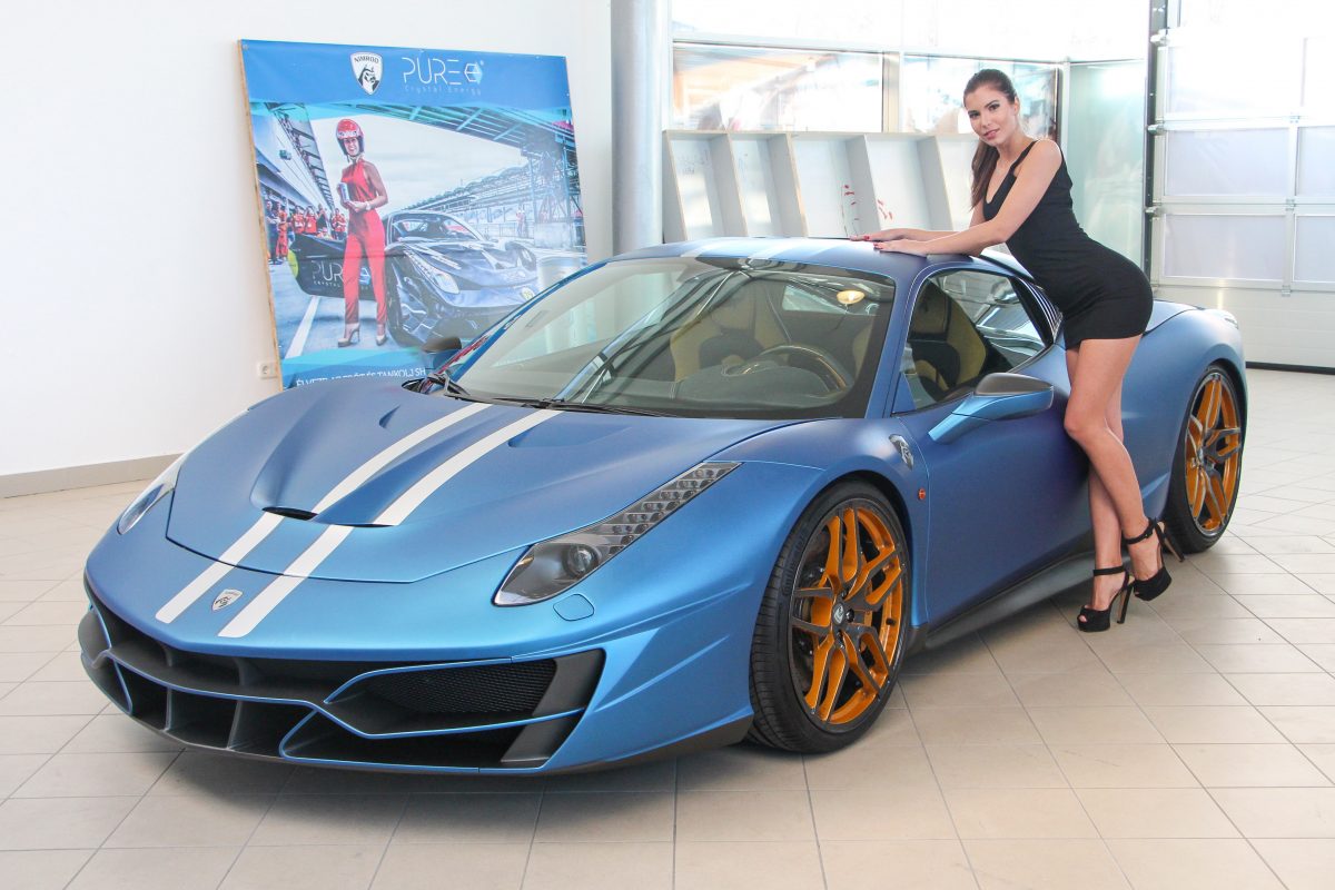 LAMBORGHINI