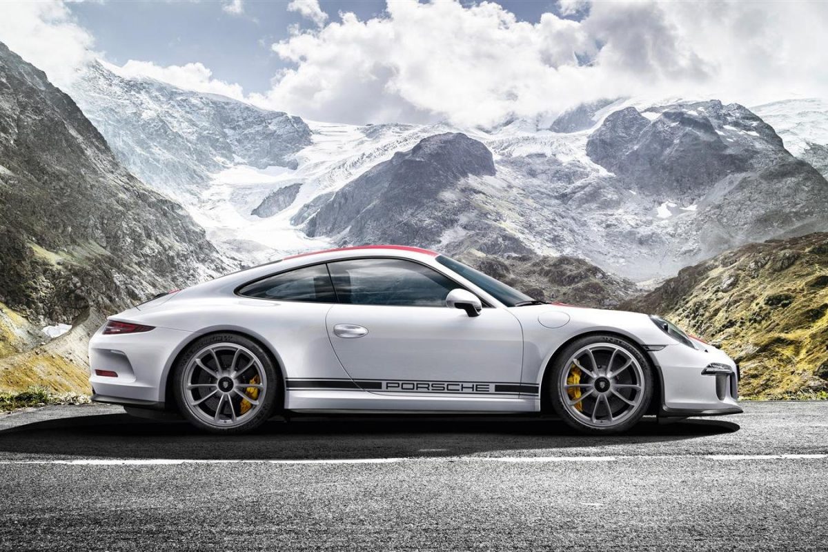PORSCHE