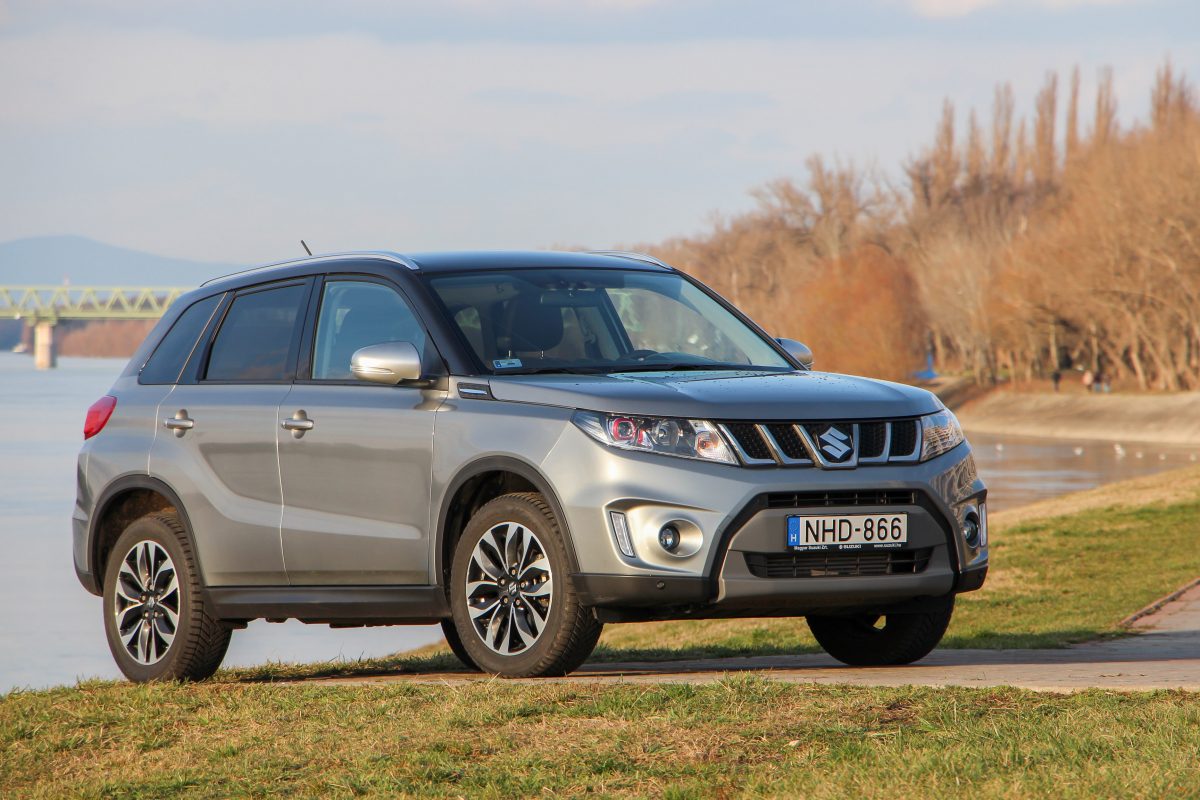 SUZUKI
