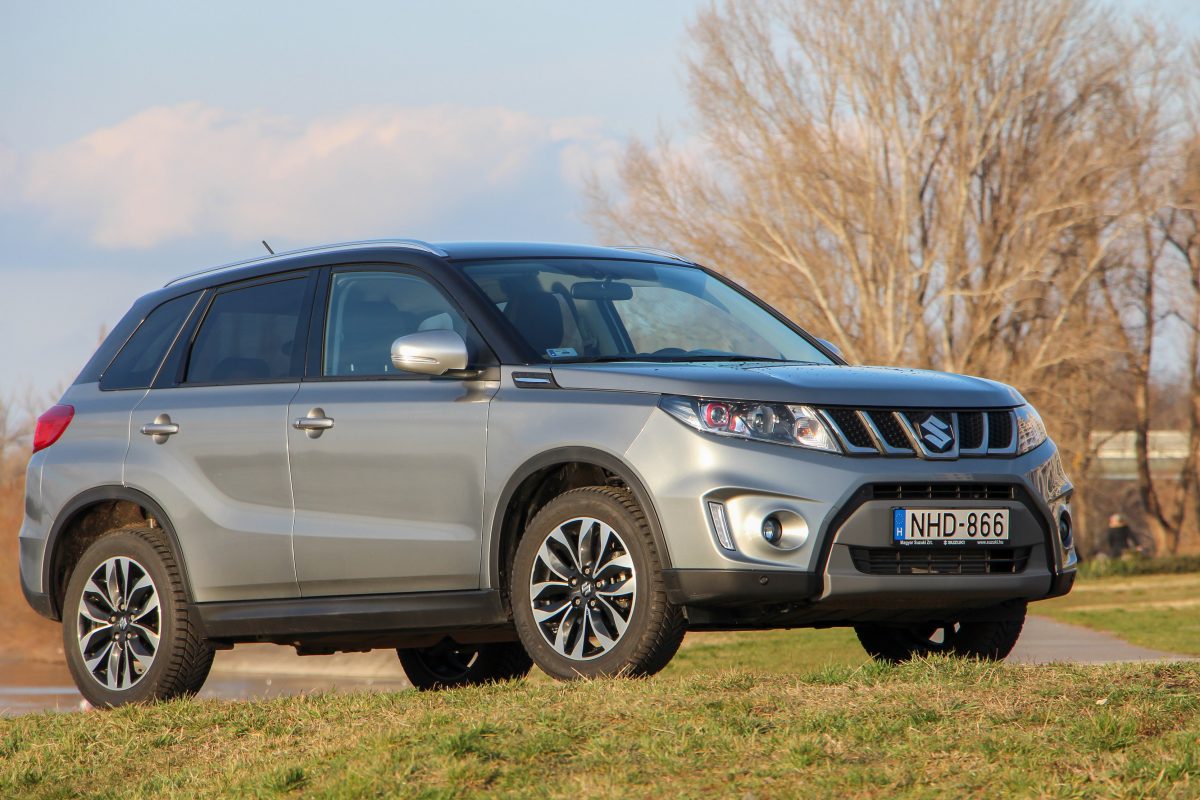 SUZUKI