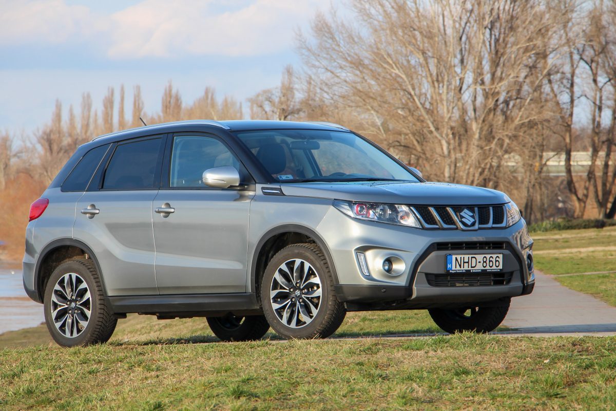 SUZUKI