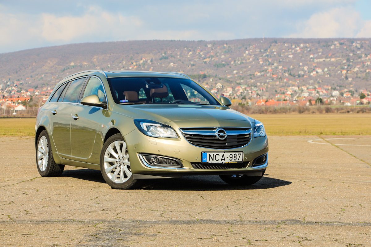 OPEL INSIGNIA
