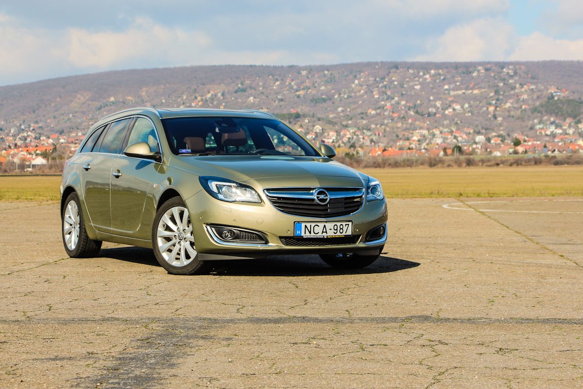 OPEL INSIGNIA