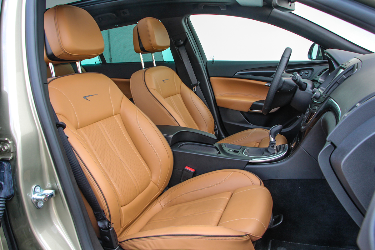 OPEL INSIGNIA