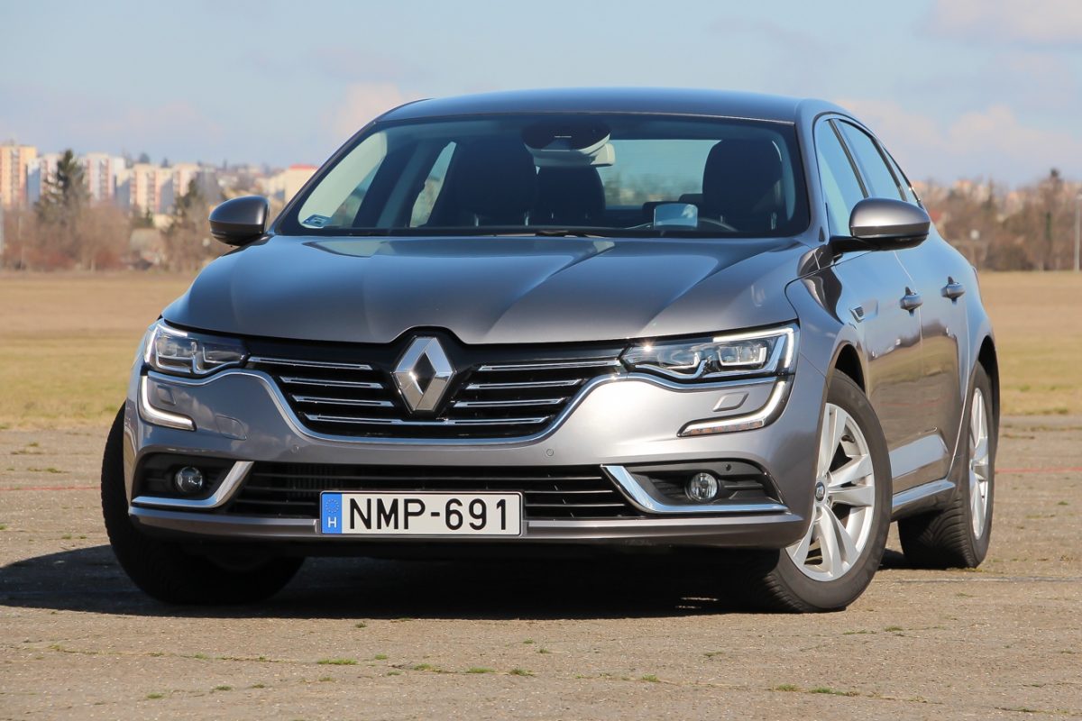 RENAULT