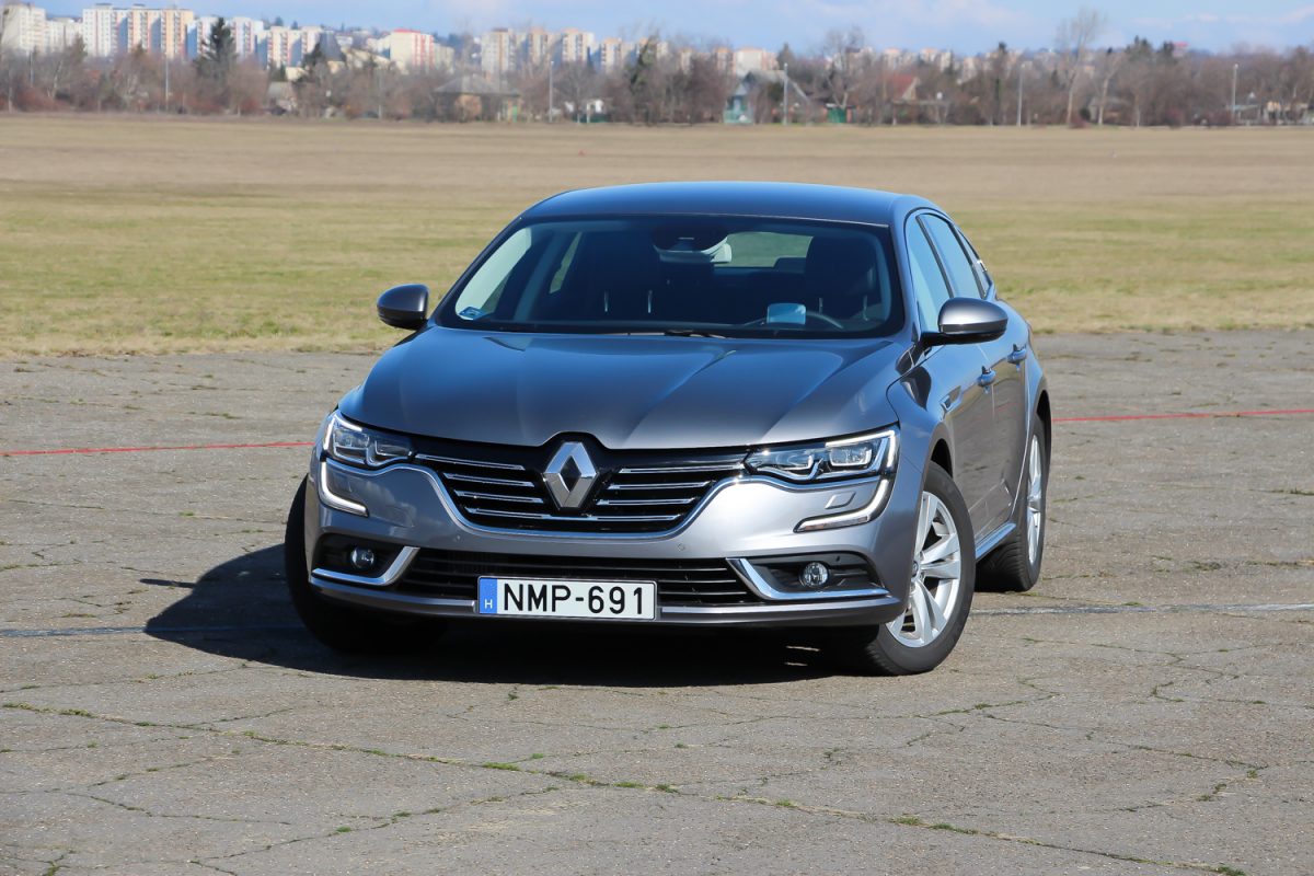 RENAULT