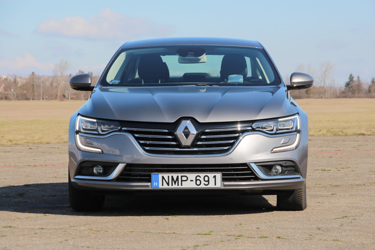 RENAULT