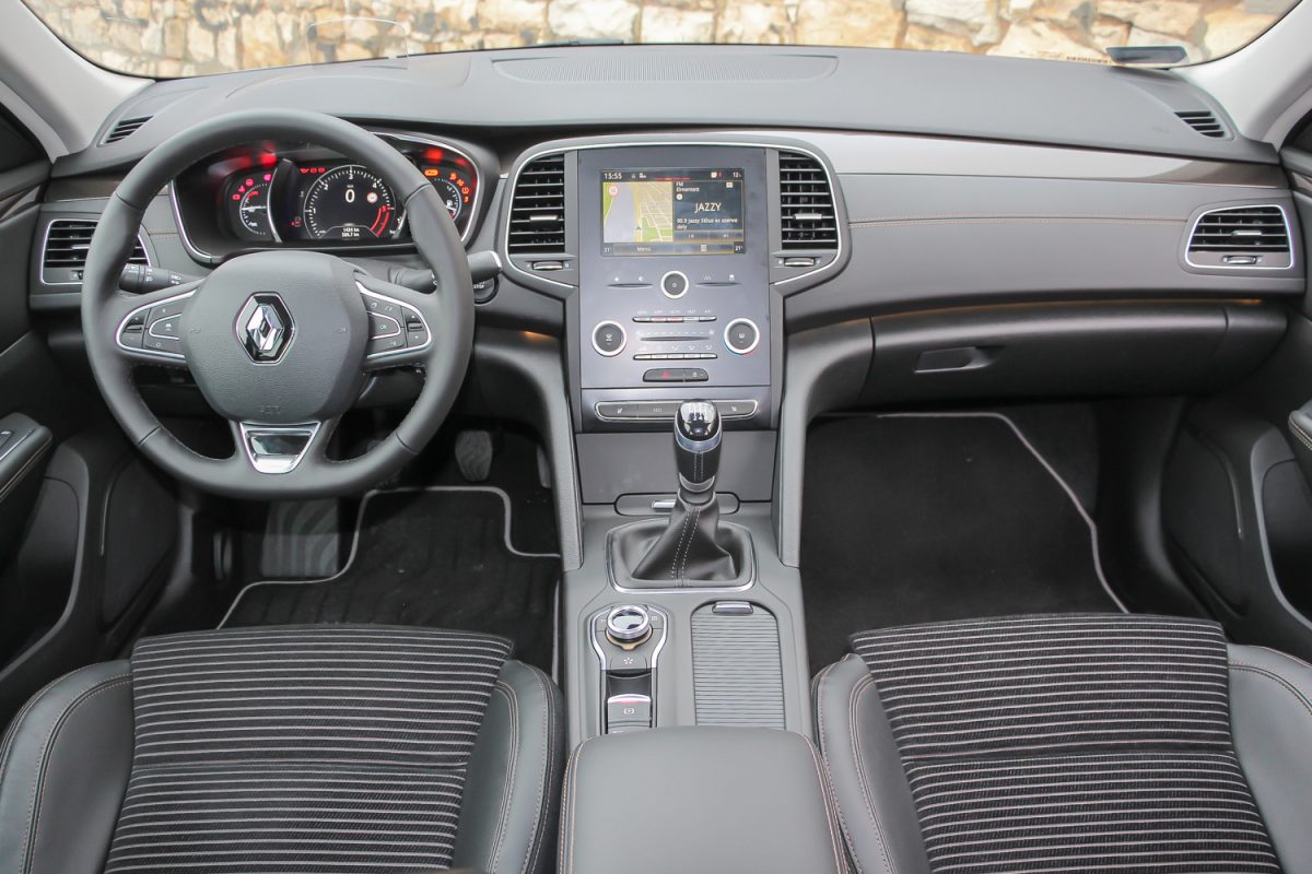 RENAULT