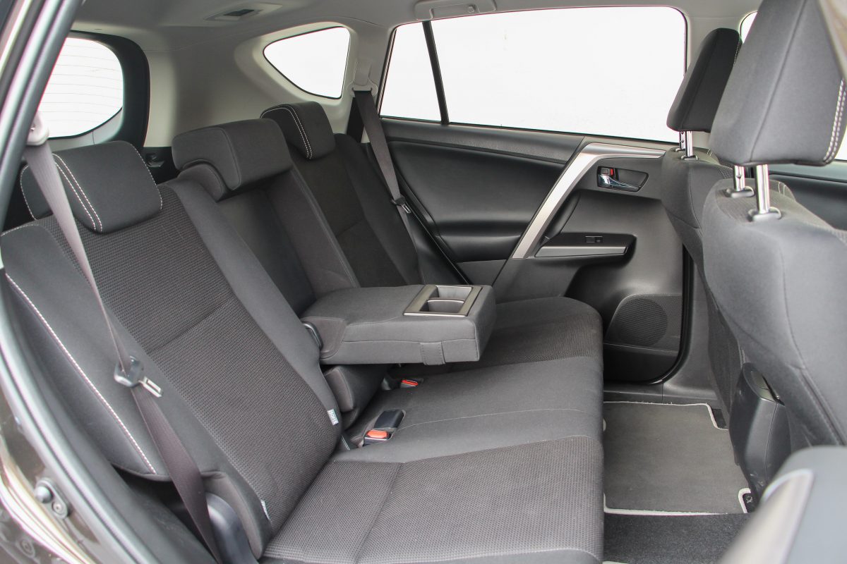 TOYOTA RAV 4