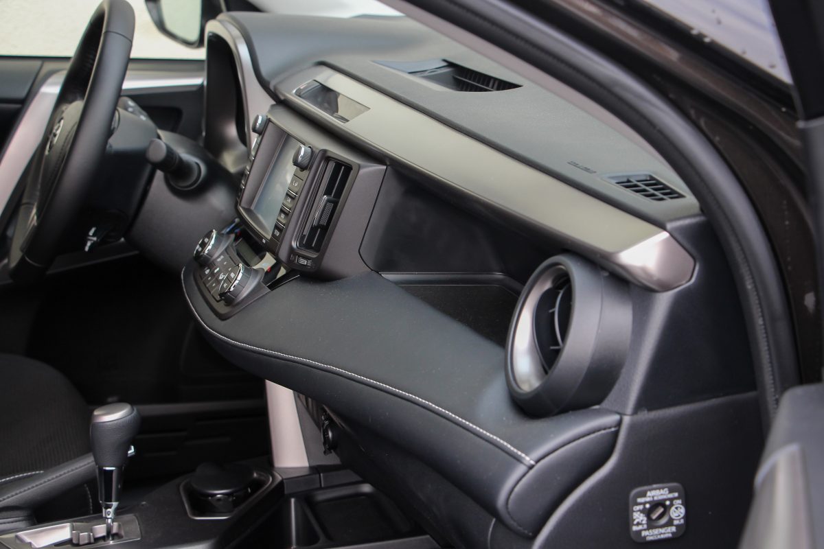 TOYOTA RAV 4