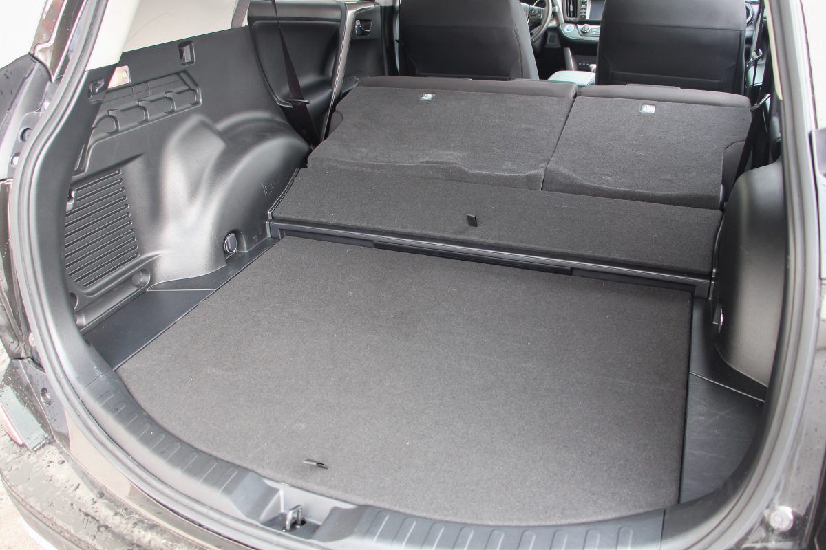 TOYOTA RAV 4
