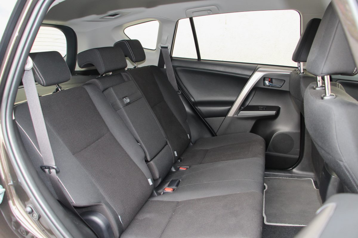 TOYOTA RAV 4