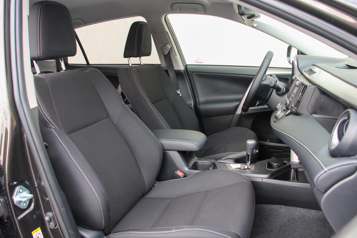TOYOTA RAV 4