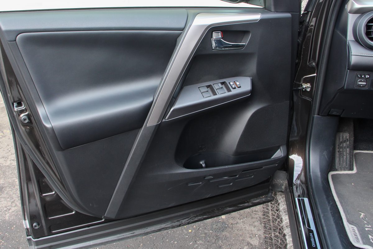 TOYOTA RAV 4
