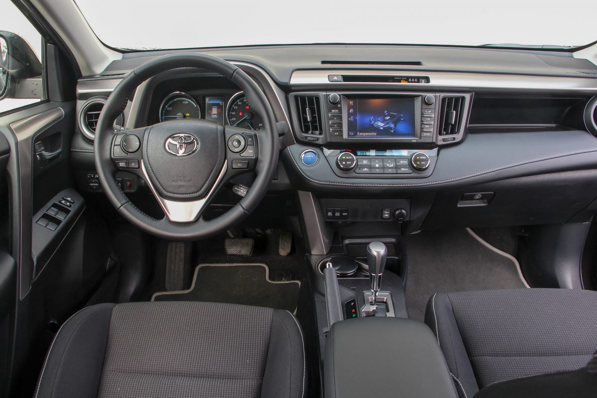 TOYOTA RAV 4