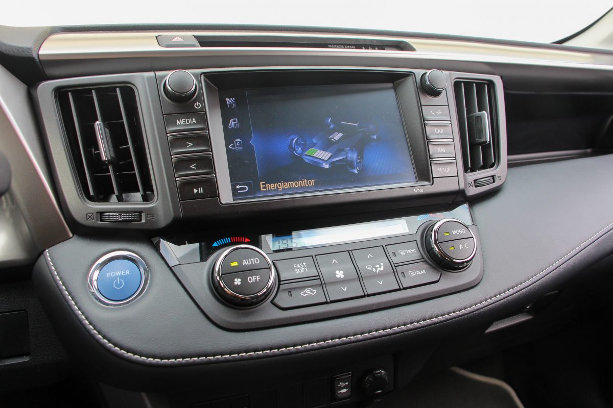 TOYOTA RAV 4