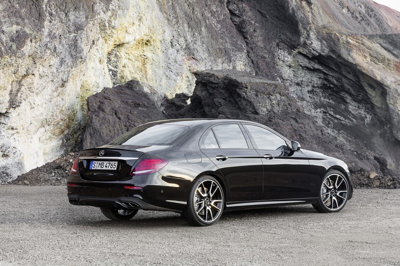 MERCEDES-BENZ