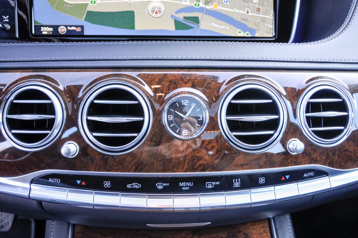 MERCEDES-BENZ S-OSZTÁLY