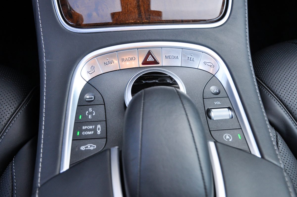 MERCEDES-BENZ S-OSZTÁLY