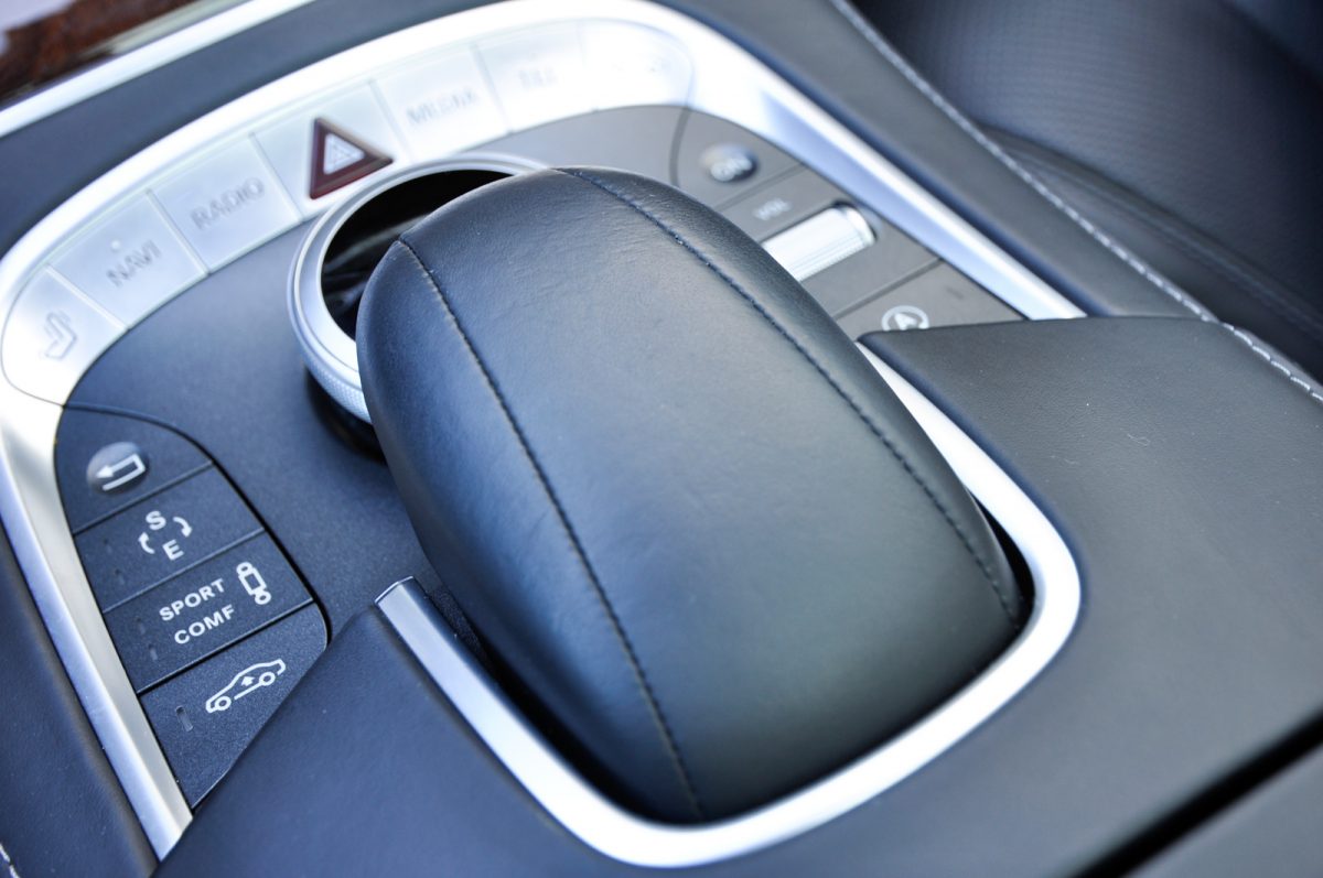 MERCEDES-BENZ S-OSZTÁLY