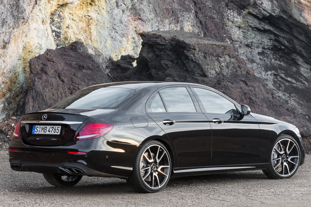 MERCEDES-BENZ