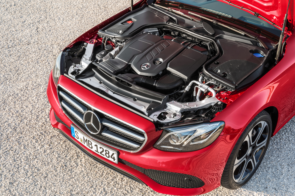MERCEDES-BENZ