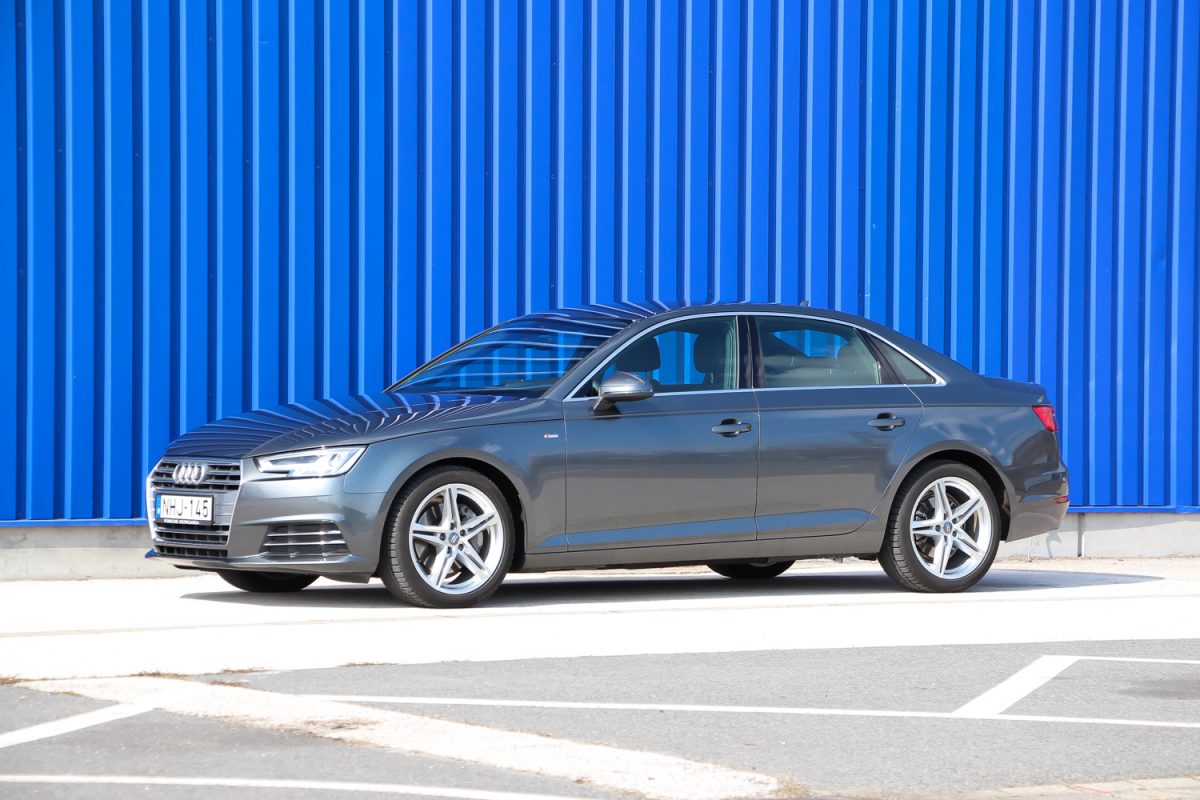 AUDI