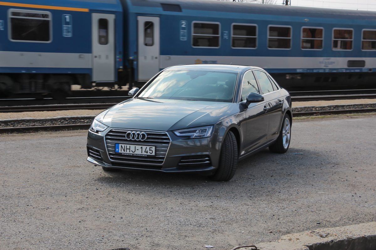 AUDI