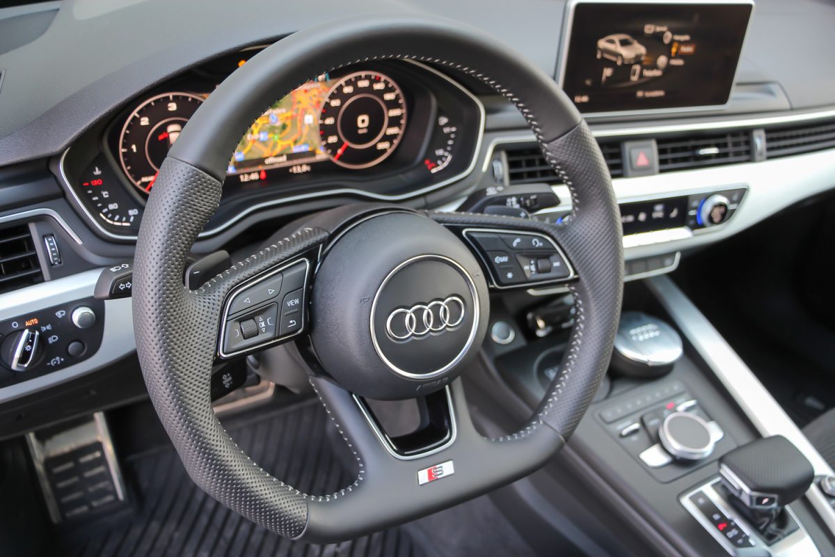 AUDI