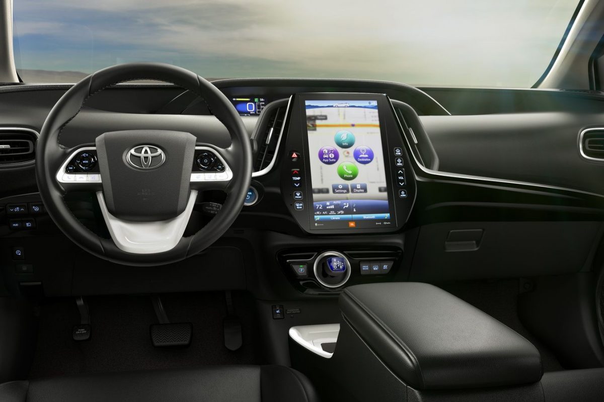 TOYOTA PRIUS