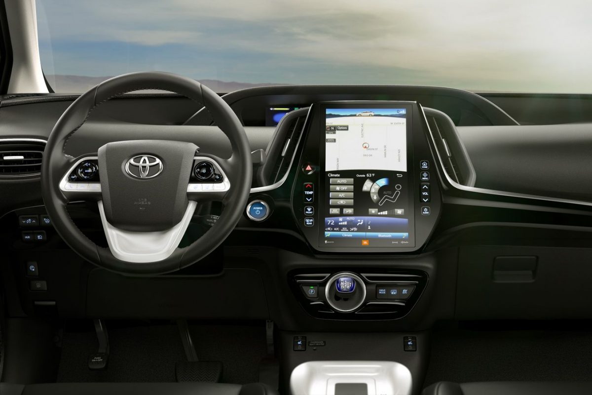 TOYOTA PRIUS