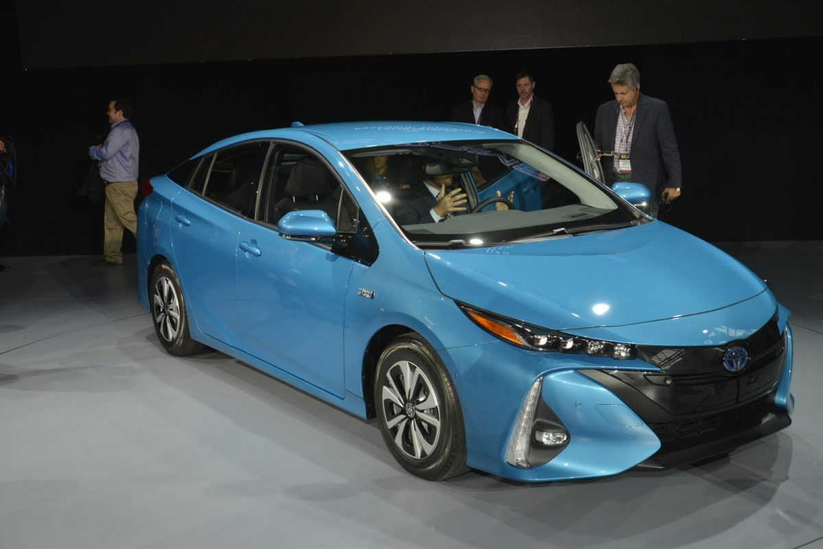TOYOTA PRIUS