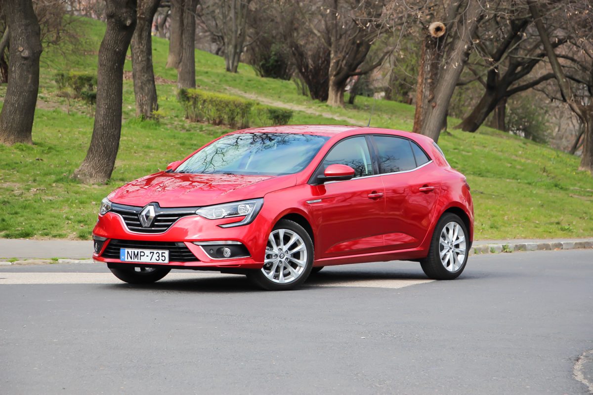 RENAULT