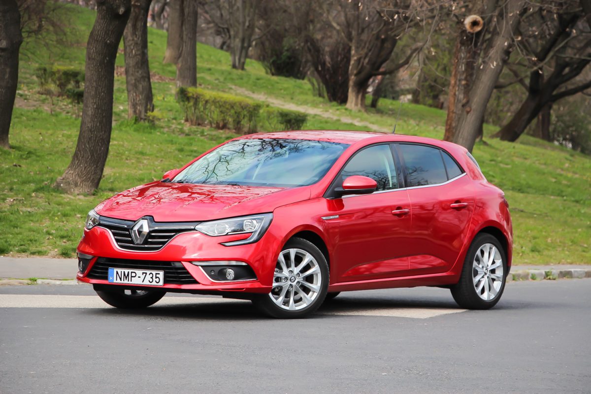 RENAULT