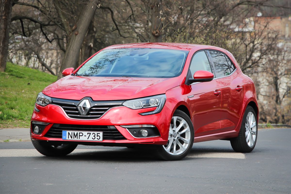 RENAULT