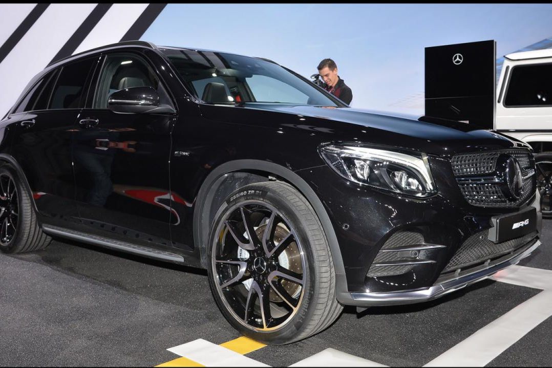 MERCEDES-BENZ