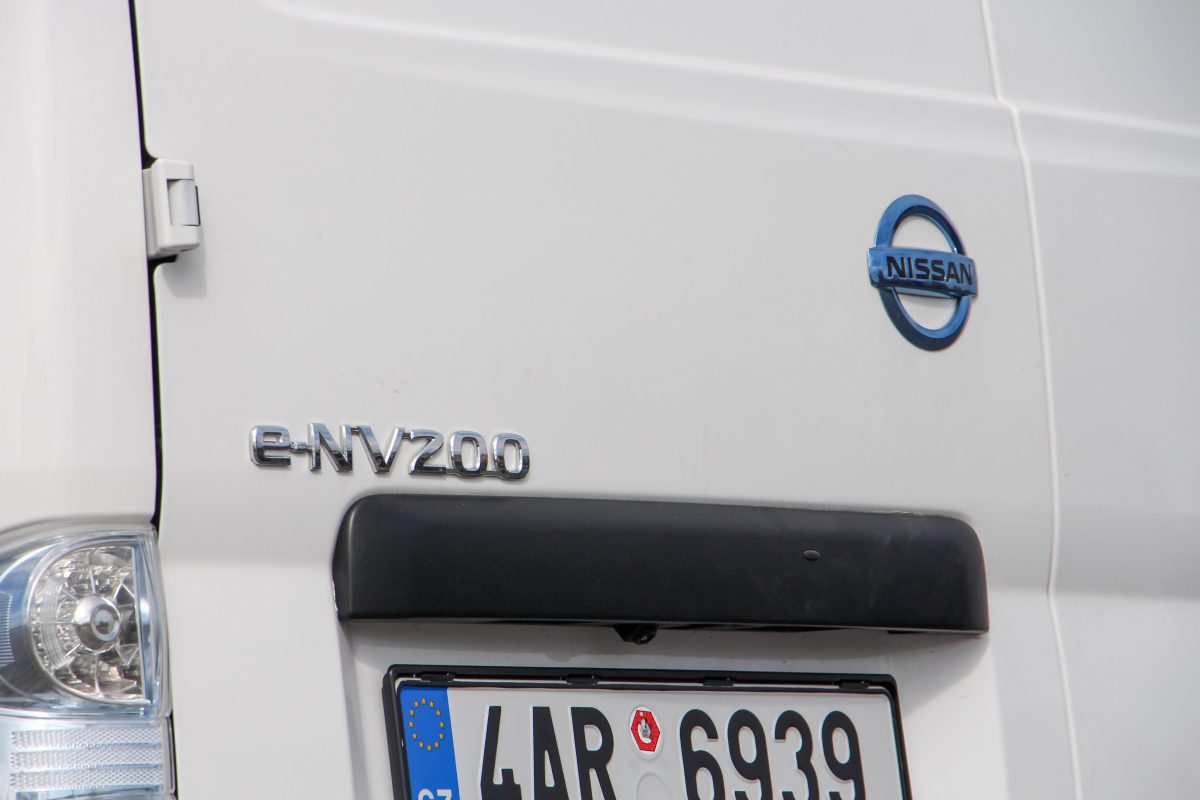 NISSAN NV200