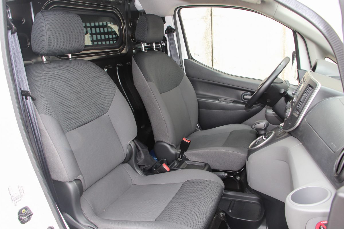 NISSAN NV200