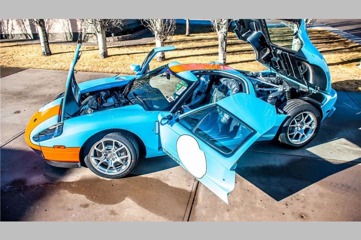 FORD GT