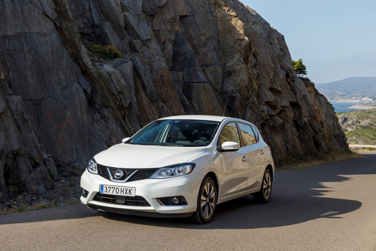 NISSAN LEAF