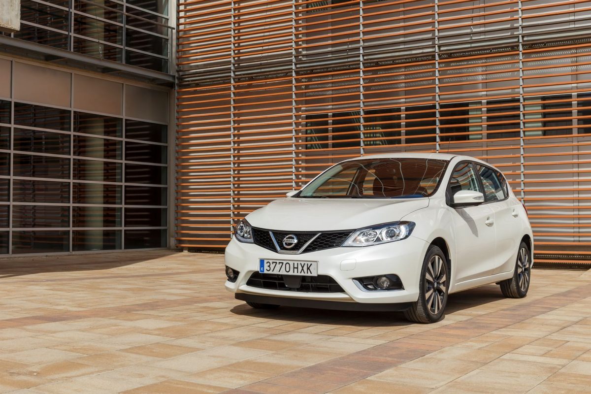 NISSAN LEAF