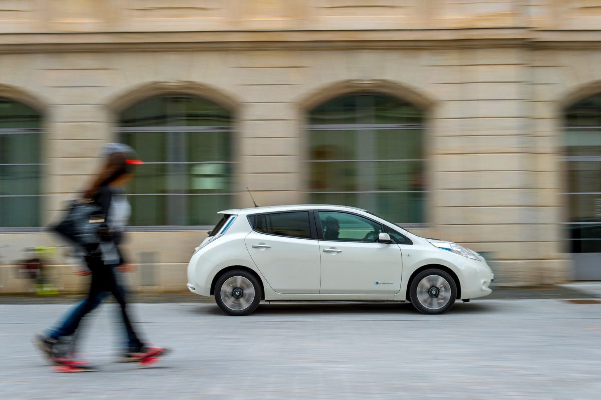 NISSAN LEAF