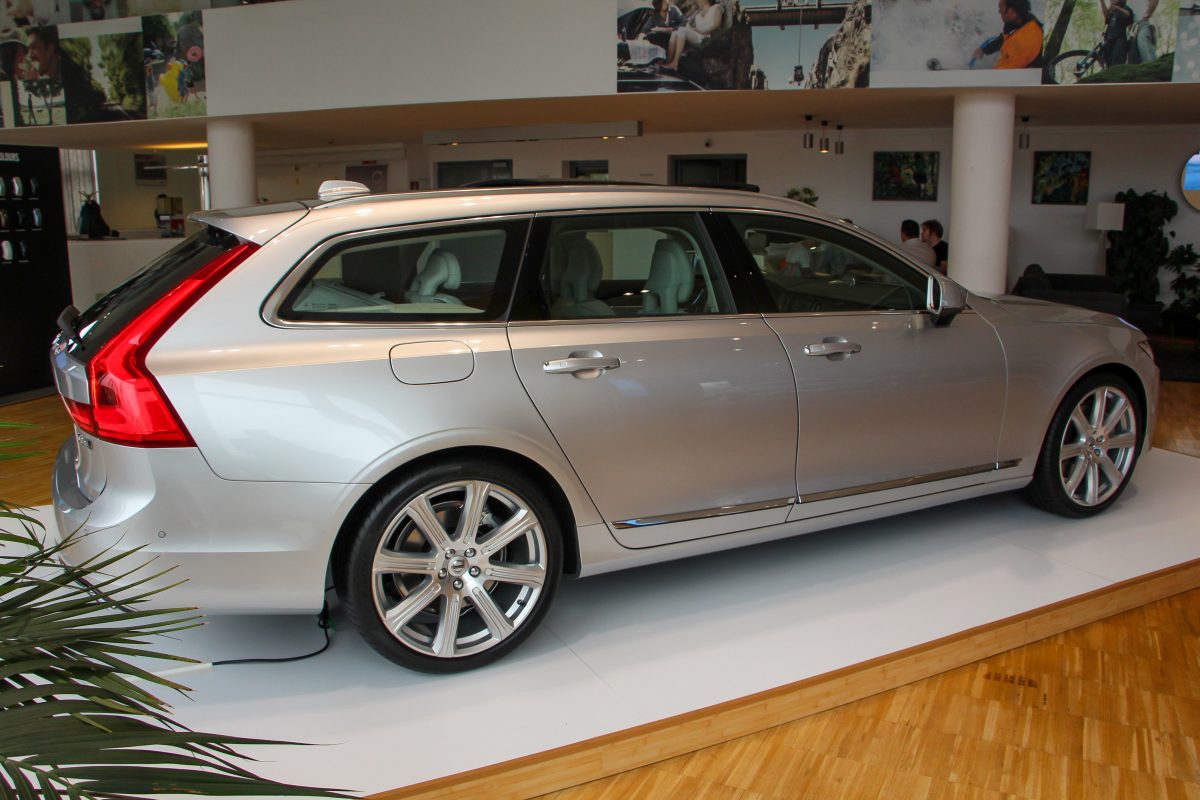 VOLVO V70