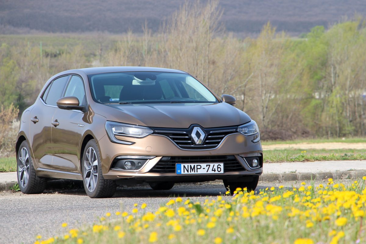 RENAULT MEGANE
