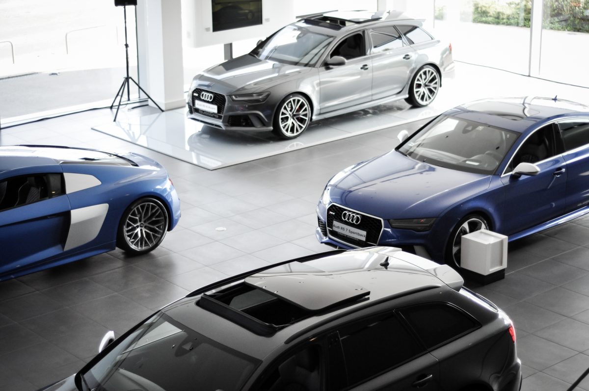AUDI