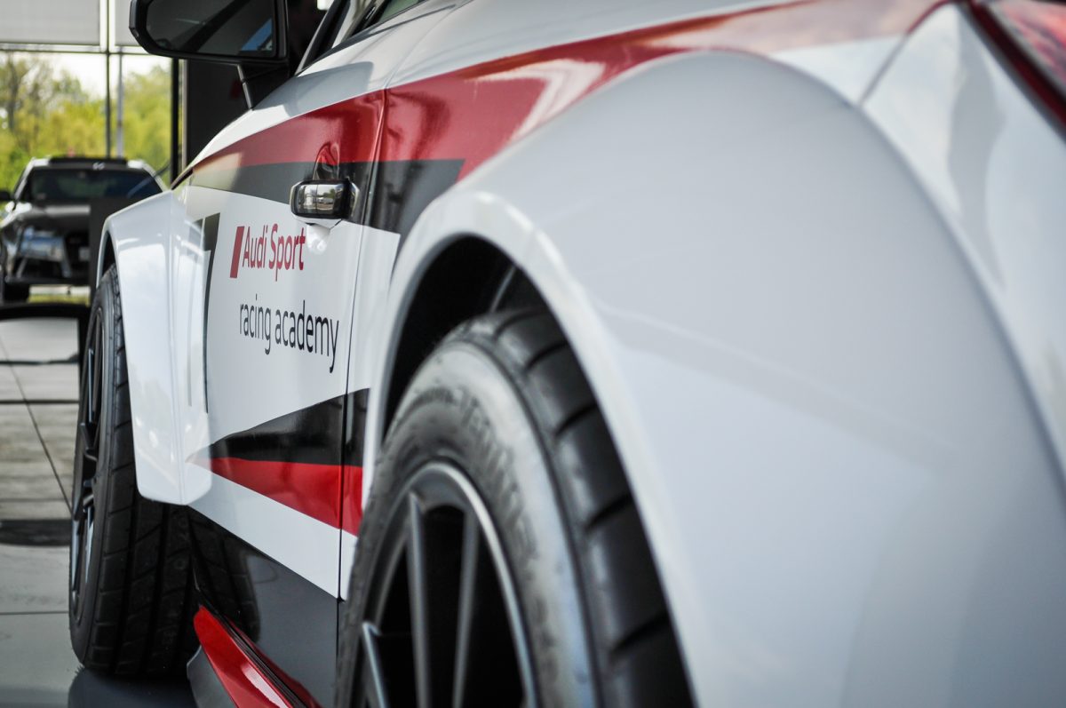 AUDI