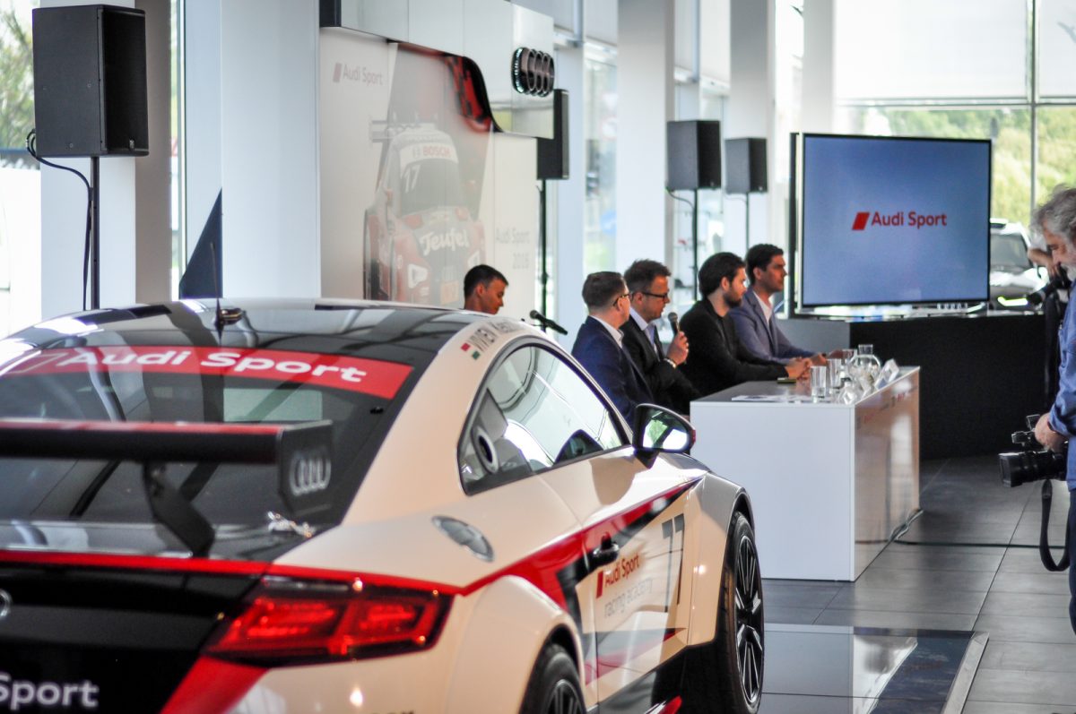 AUDI