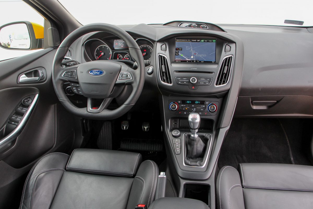 FORD FOCUS