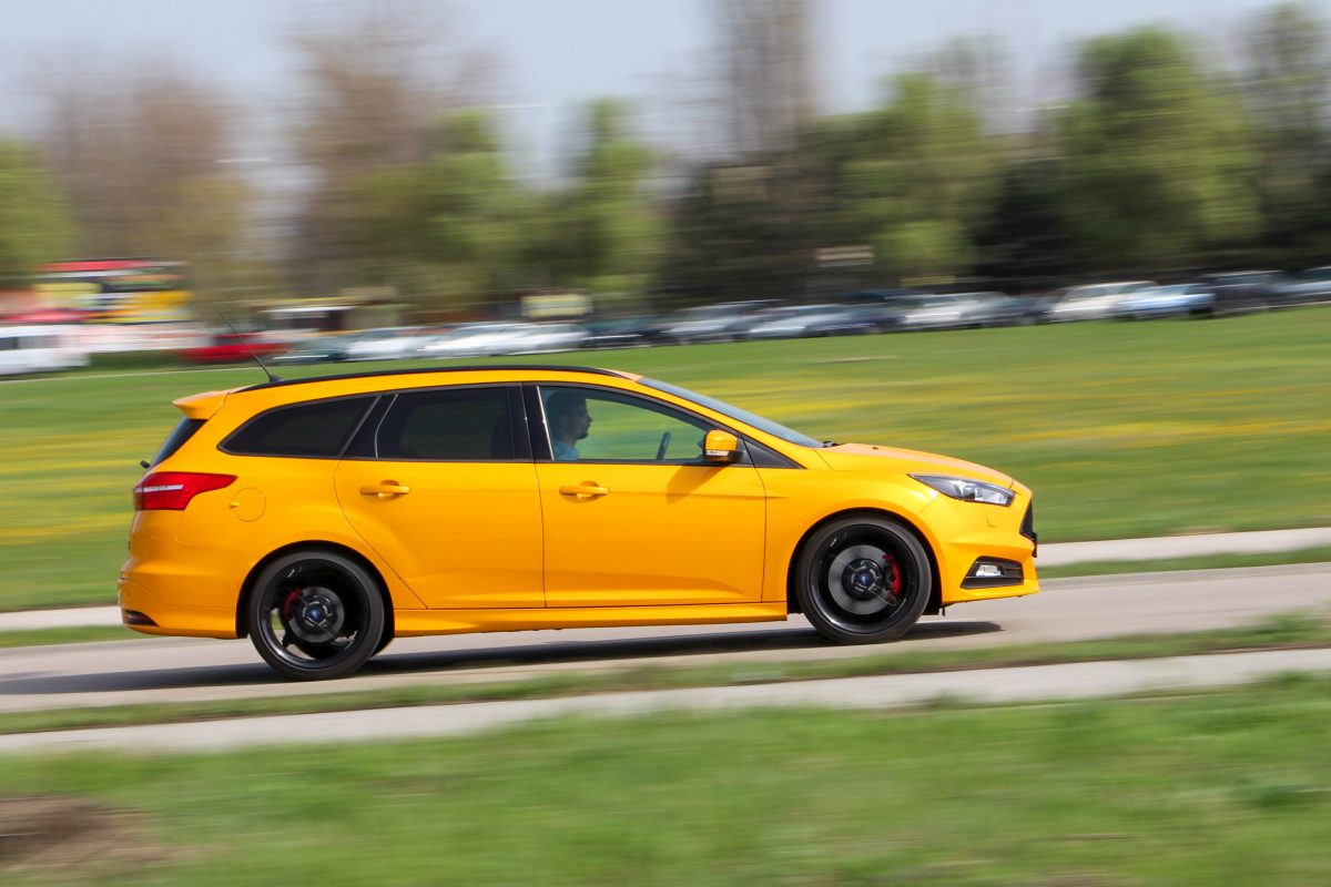 FORD FOCUS