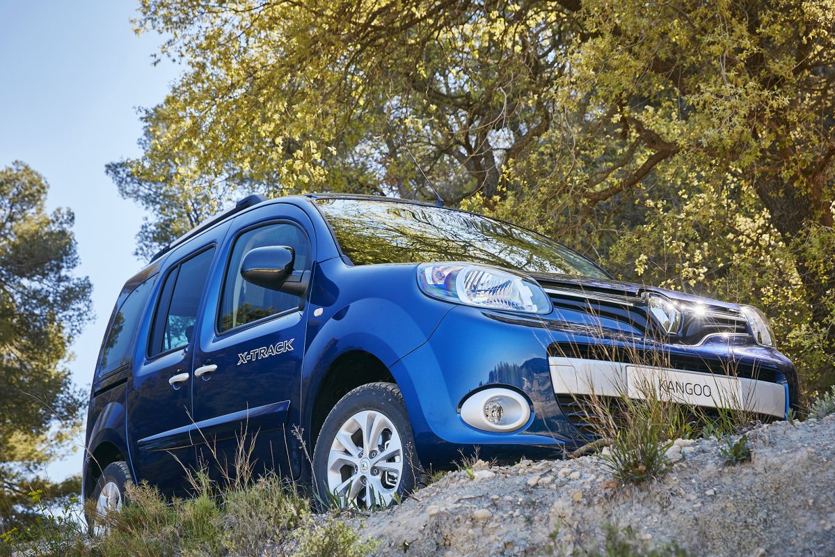 RENAULT